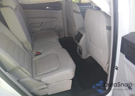 2021 Volkswagen Atlas 3.6L V6 Sel Premium z USA, uszkodzony, nr VIN 1V2TR2CA4MC502757